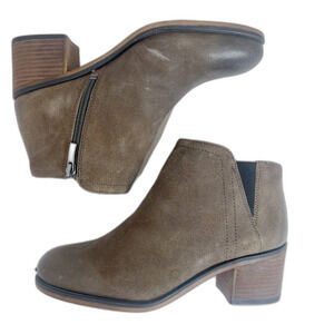 Franco Sarto Melville Booties Taupe Suede Ankle Boots Women's Size 8